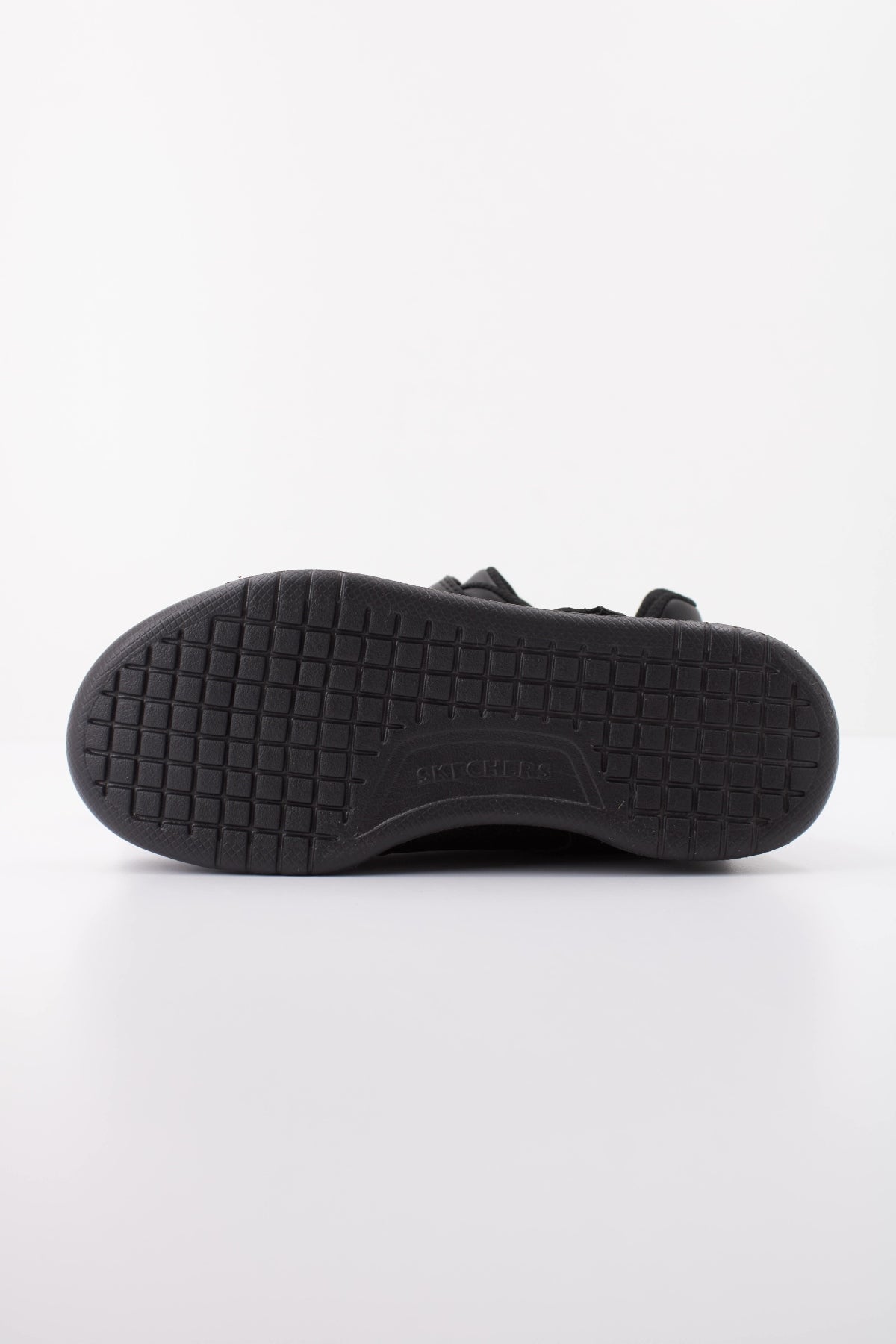SKECHERS L  en color NEGRO  (5)