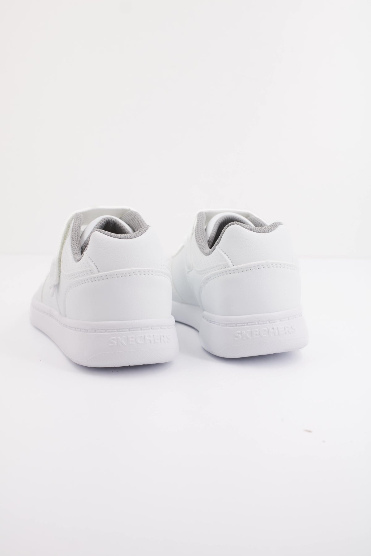 SKECHERS QUICK STREET LITE en color BLANCO  (4)