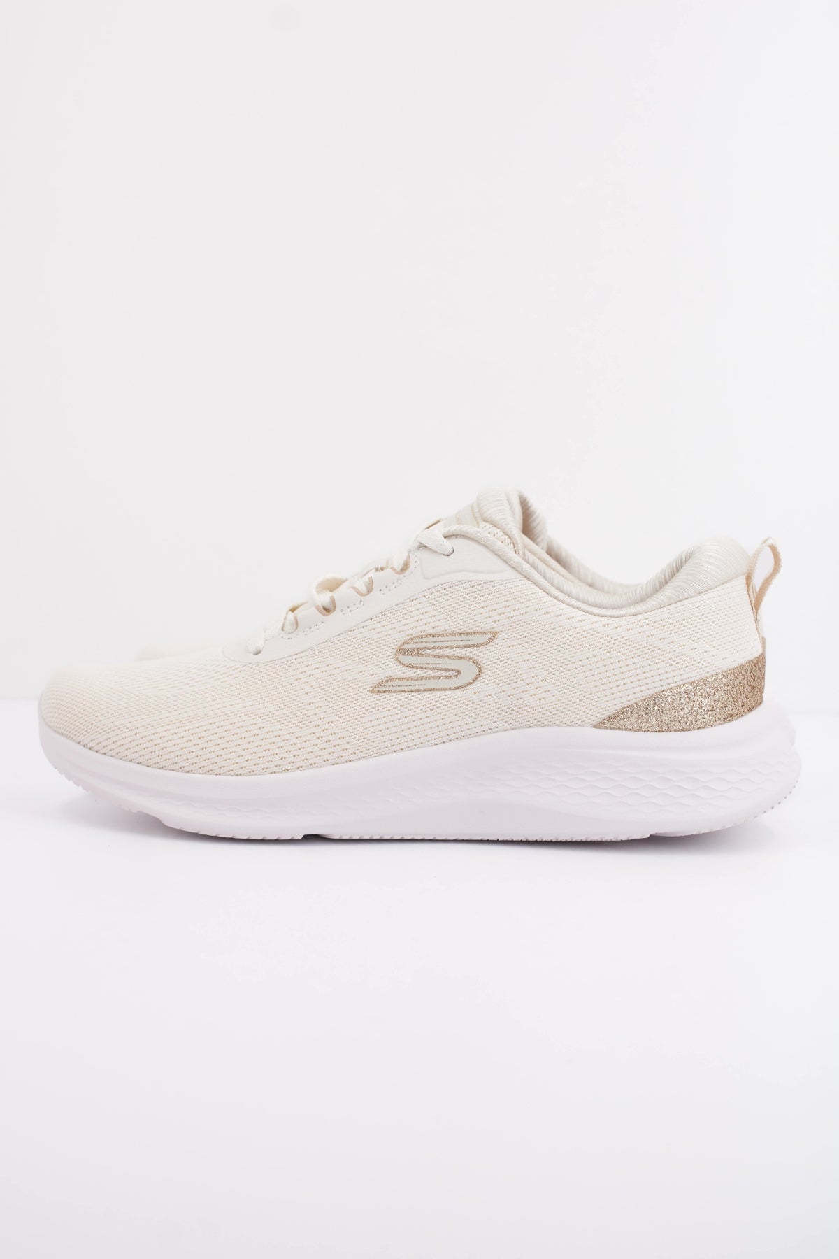 SKECHERS LITE PRO . BRILLIAN en color BLANCO  (1)