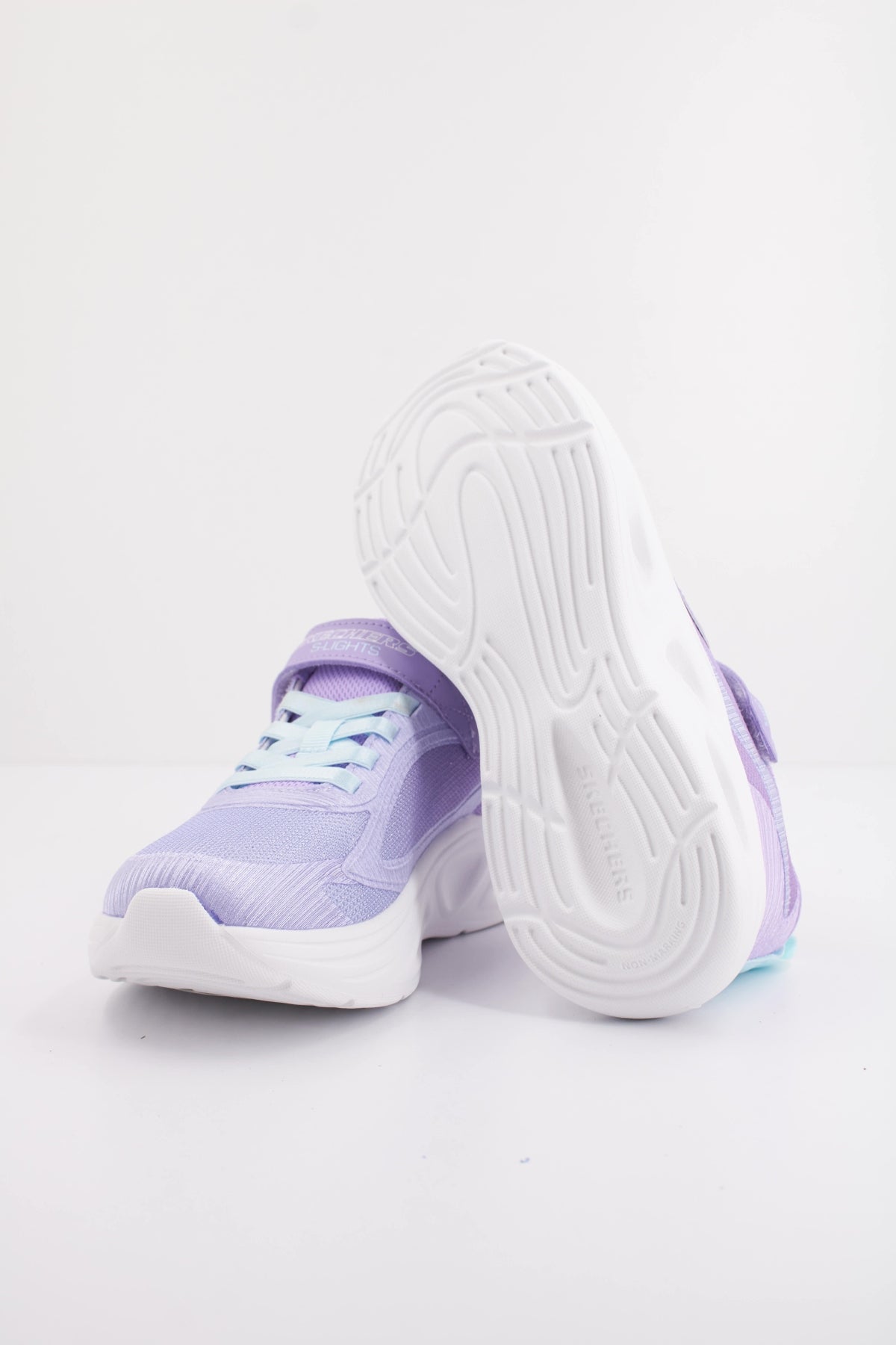 SKECHERS SOLA GLOW . en color VIOLETA  (5)