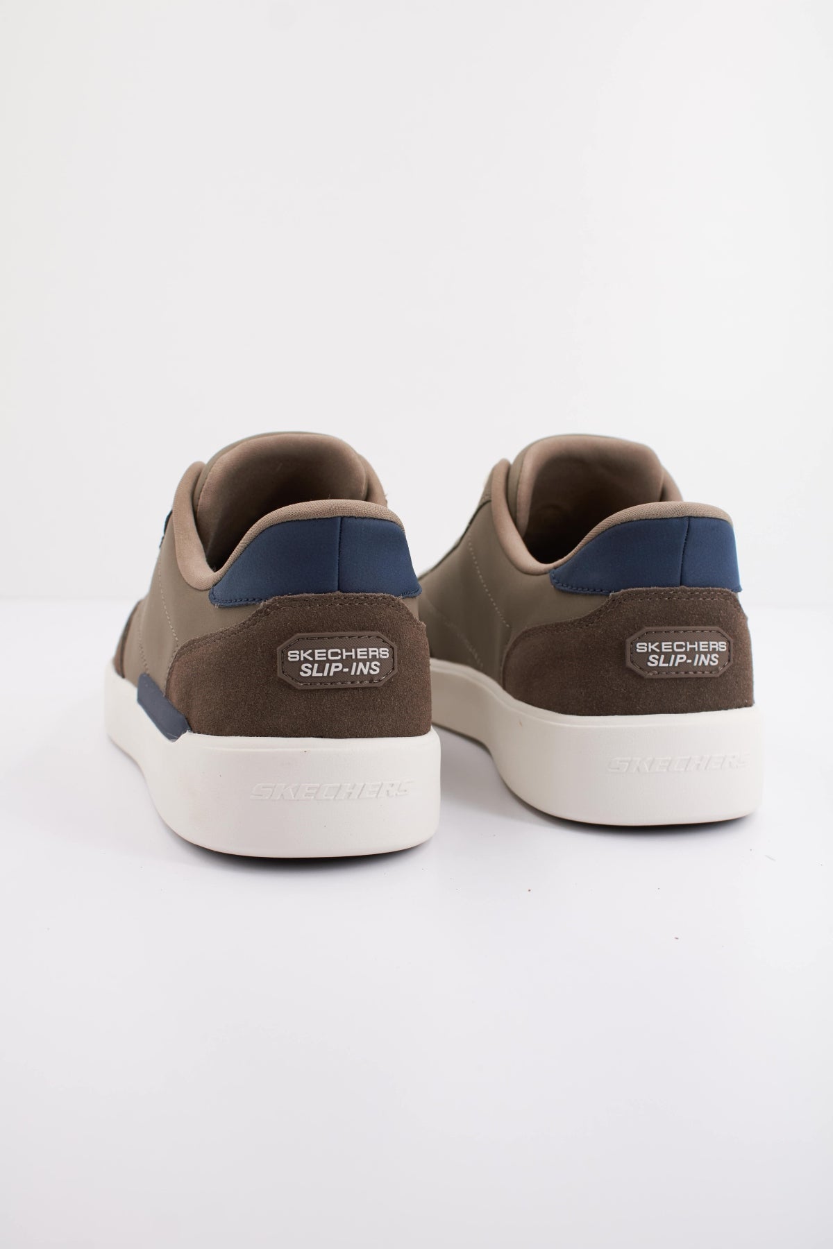 SKECHERS SLIP-INS VERLOMA RADICAL en color VERDE  (4)