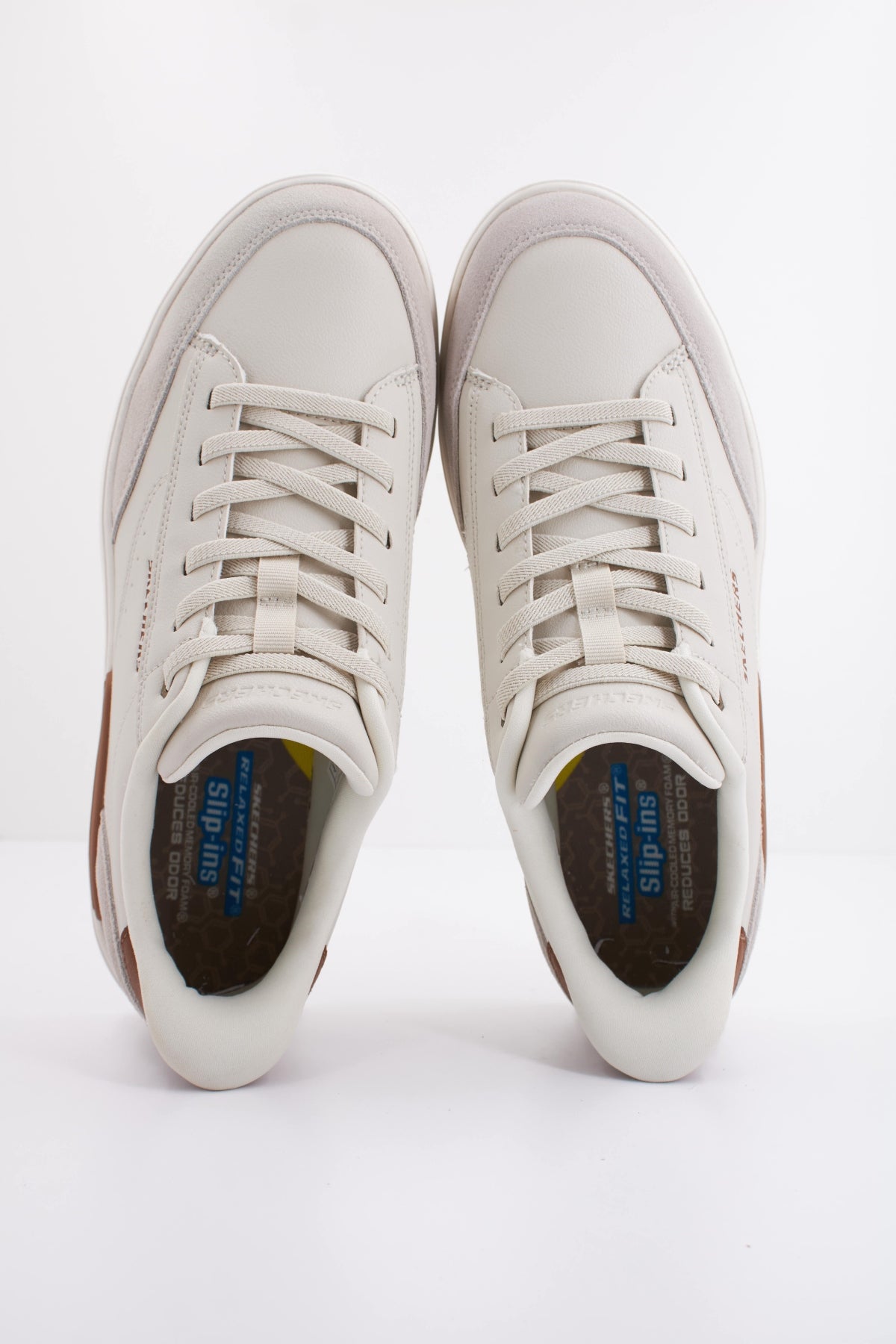 SKECHERS SLIP-INS VERLOMA RADICAL en color BEIS  (3)