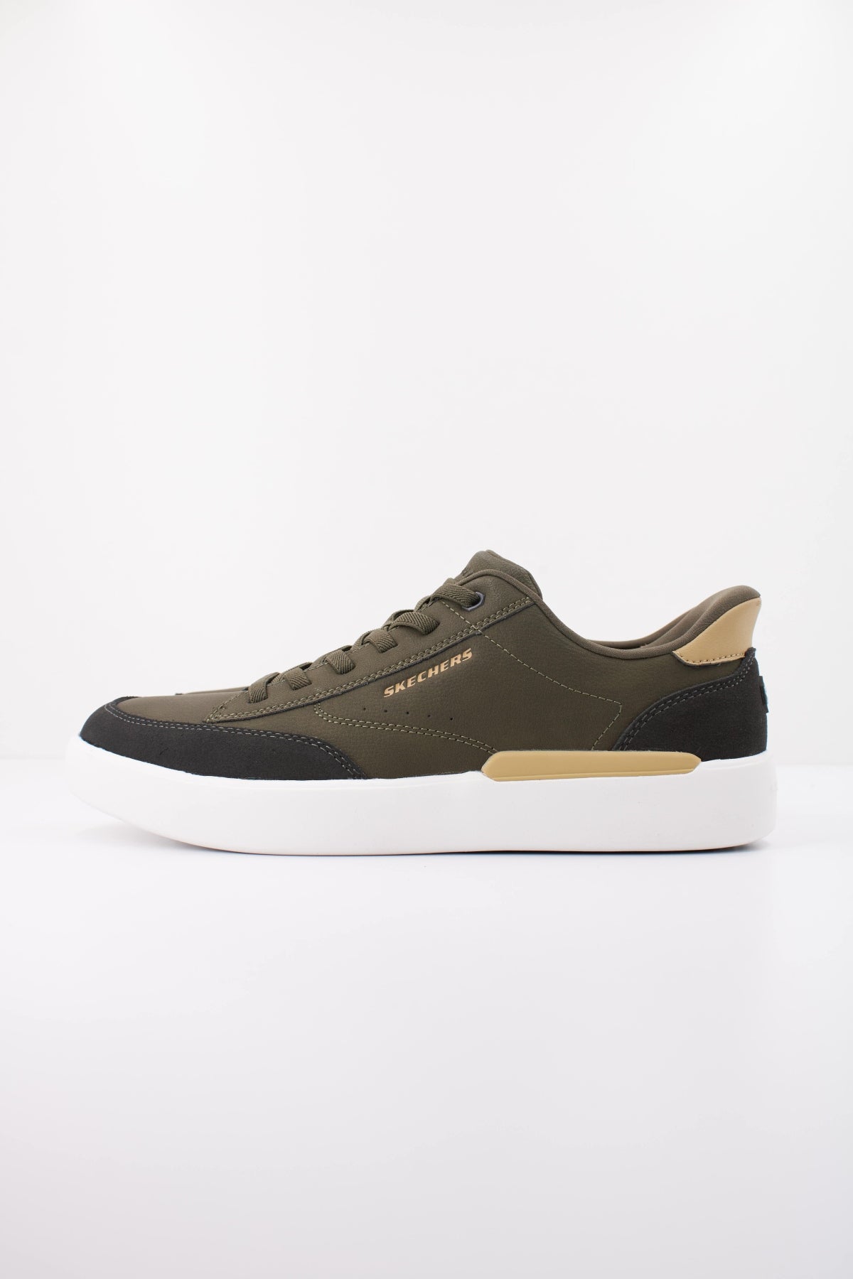 SKECHERS S VERLOMA RADICAL en color VERDE  (1)