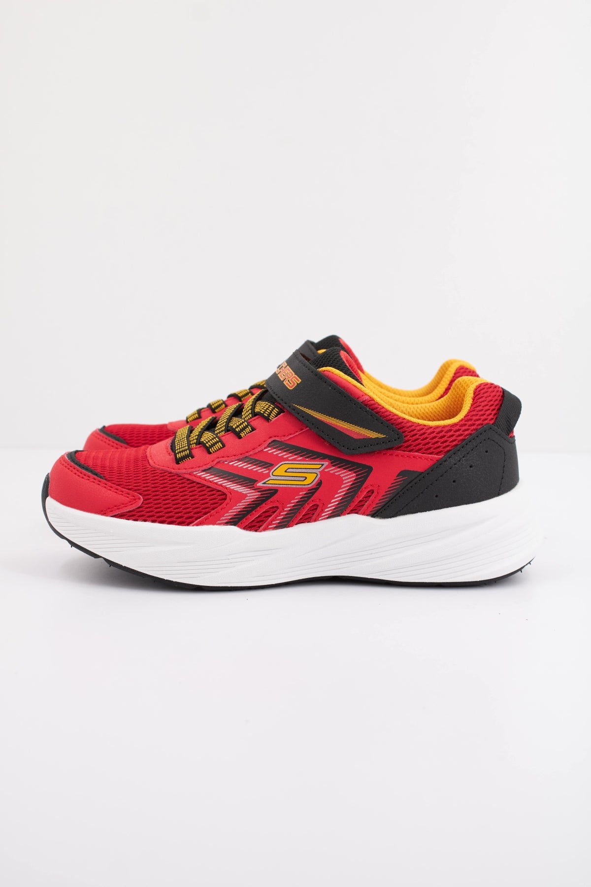 SKECHERS MICROSPEC TREAD en color ROJO  (1)