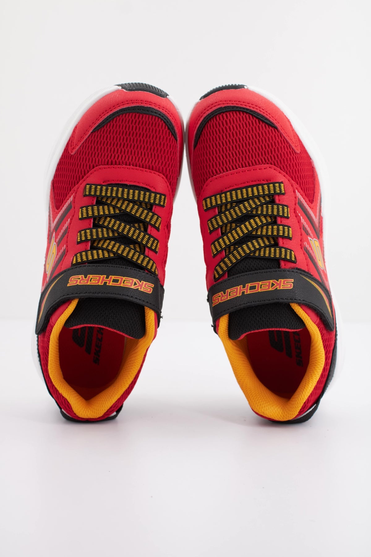 SKECHERS MICROSPEC TREAD en color ROJO  (3)