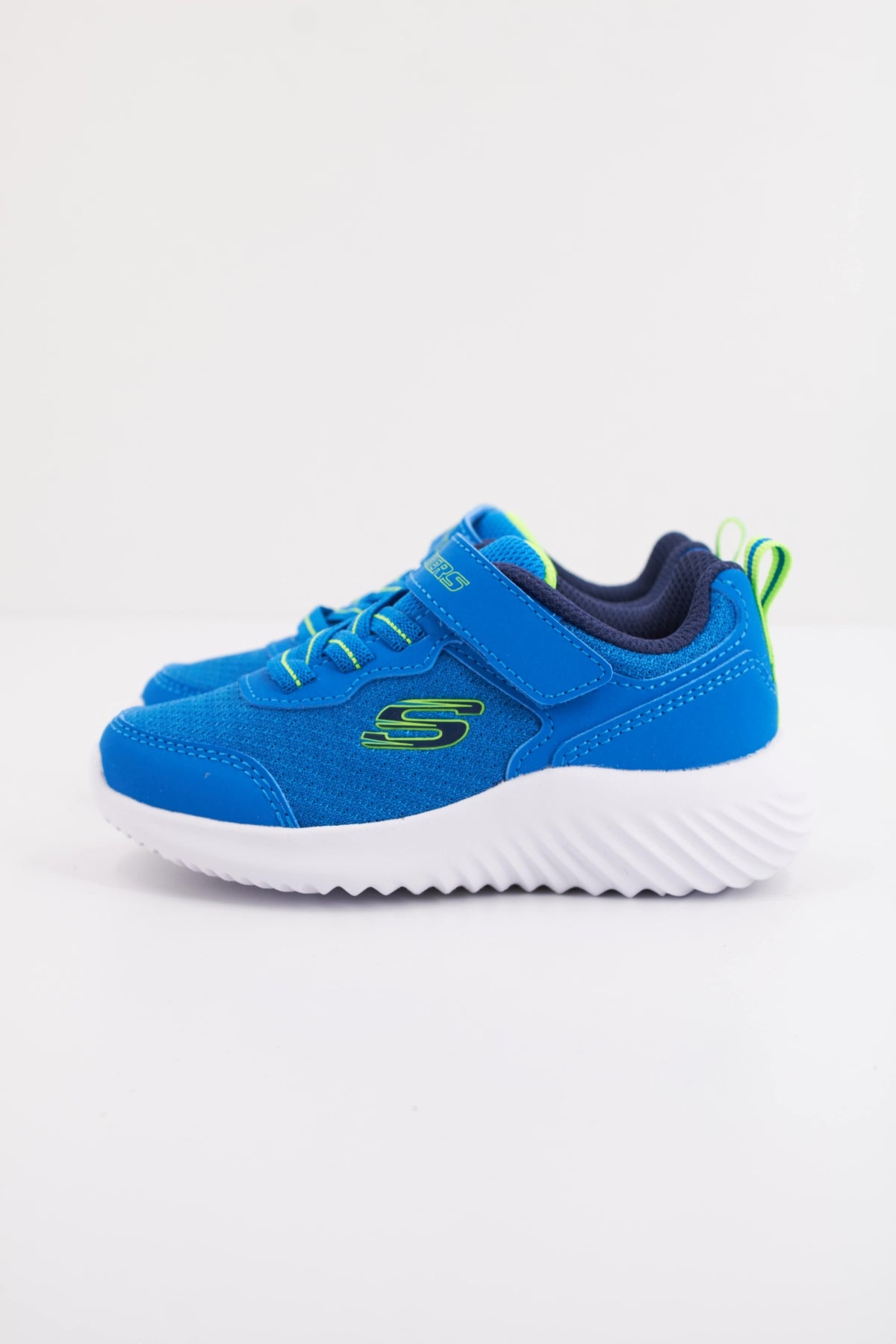 SKECHERS BOUNDER TECHROX en color AZUL  (1)
