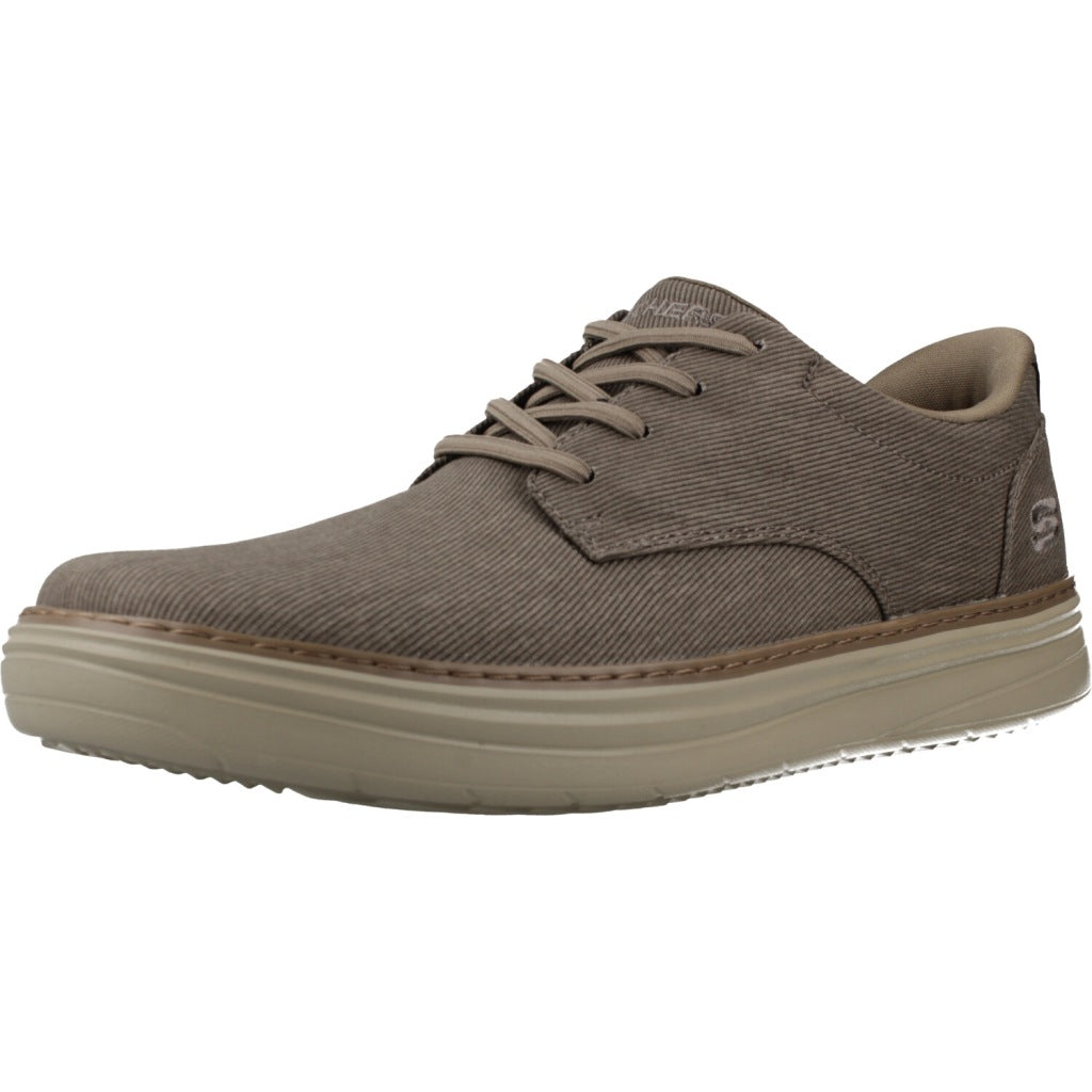 SKECHERS HYLAND JUSTINO en color MARRON  (1)