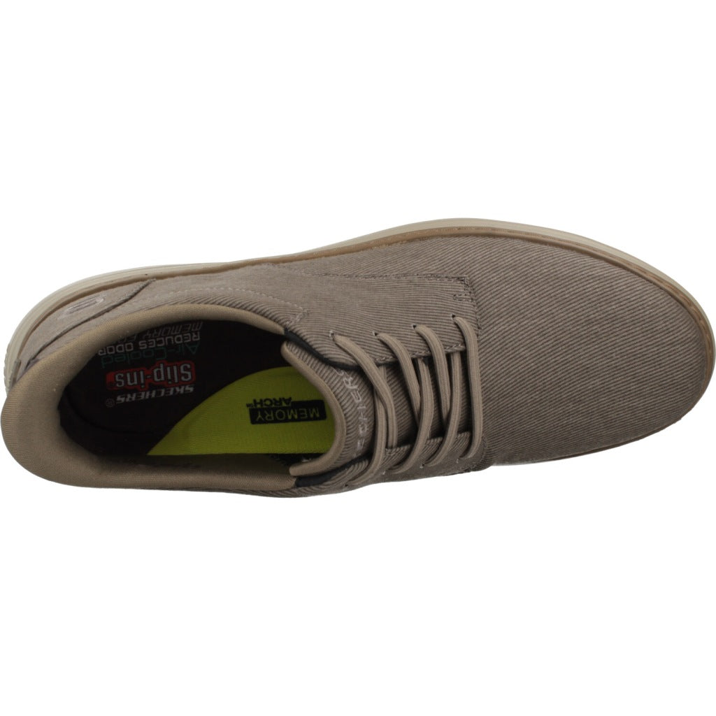 SKECHERS HYLAND JUSTINO en color MARRON  (6)