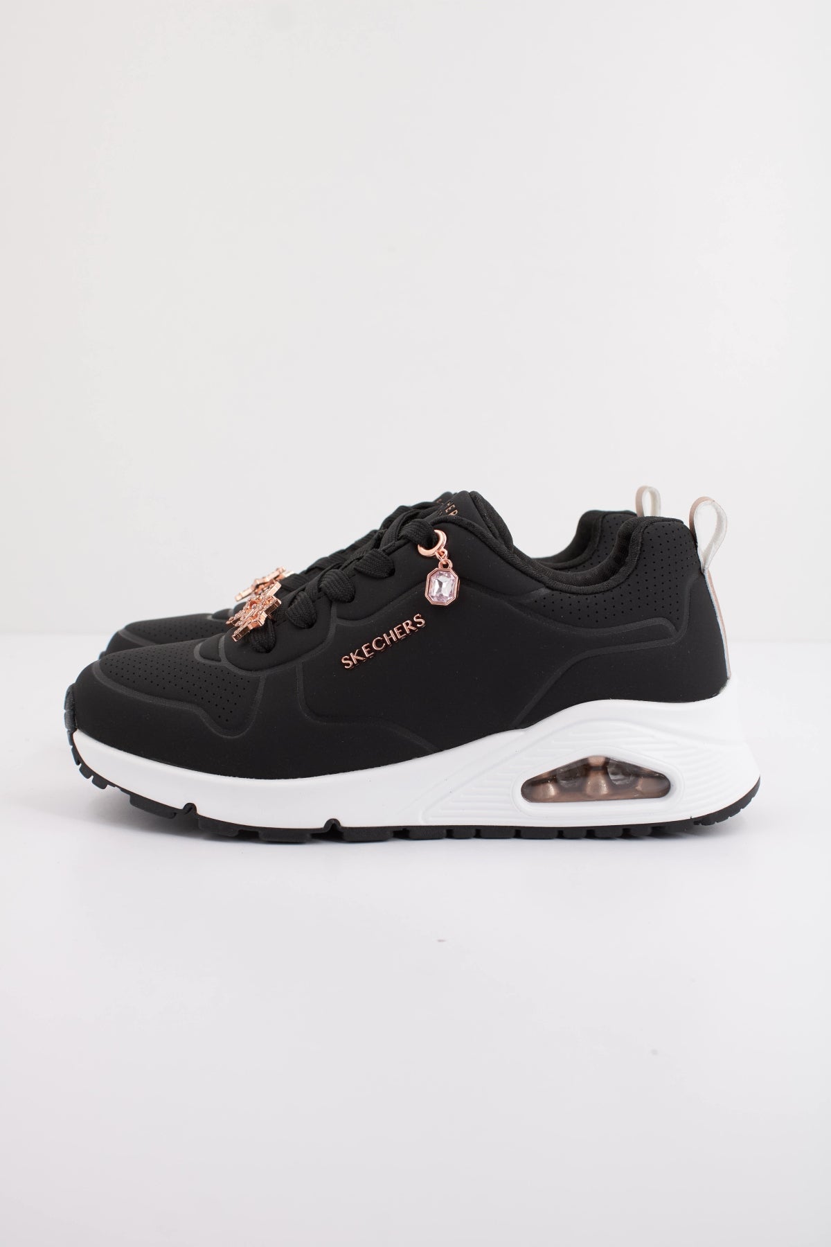 SKECHERS UNO GEN TRENDY JEWELS en color NEGRO  (1)