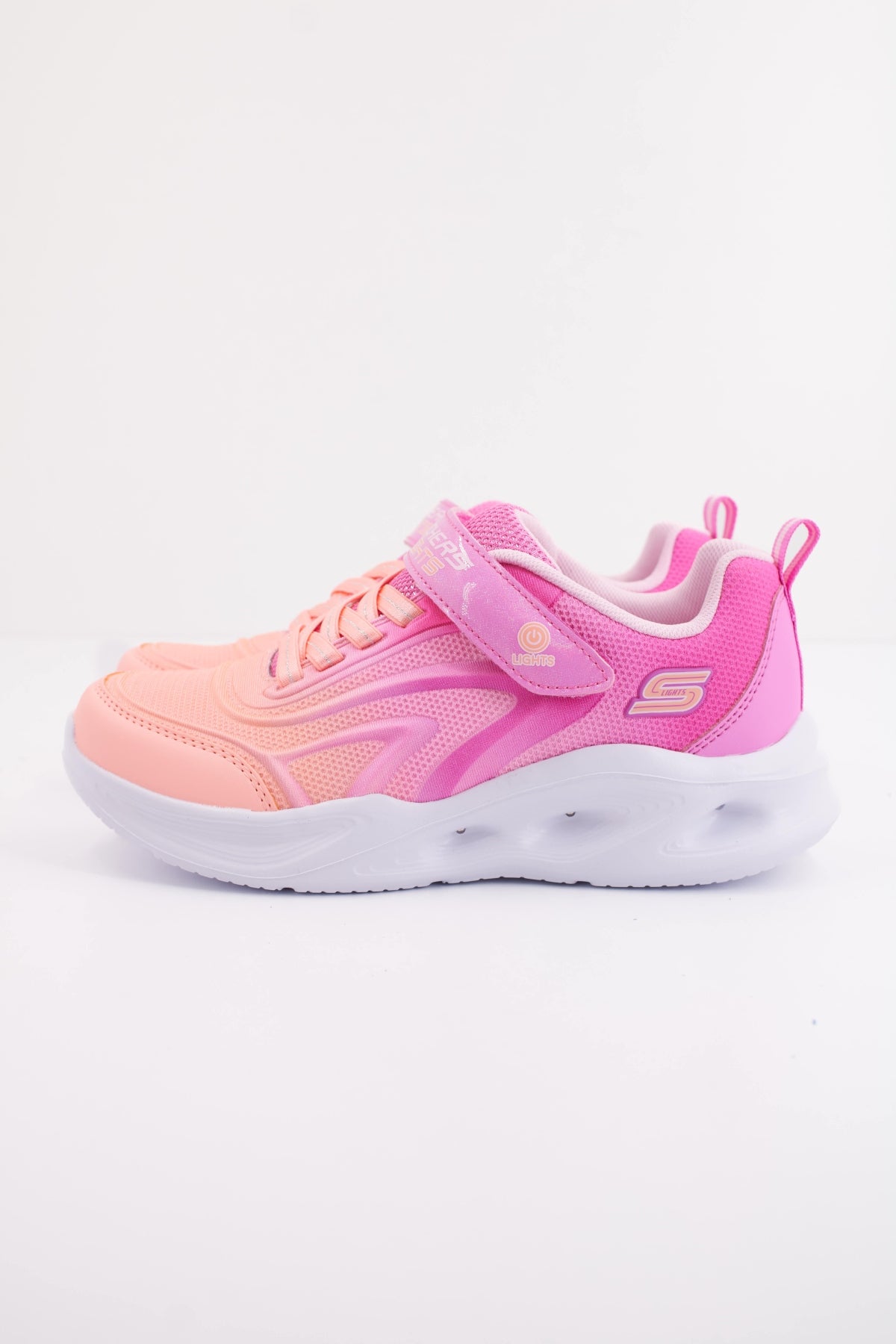 SKECHERS SOLA GLOW en color ROSA  (1)