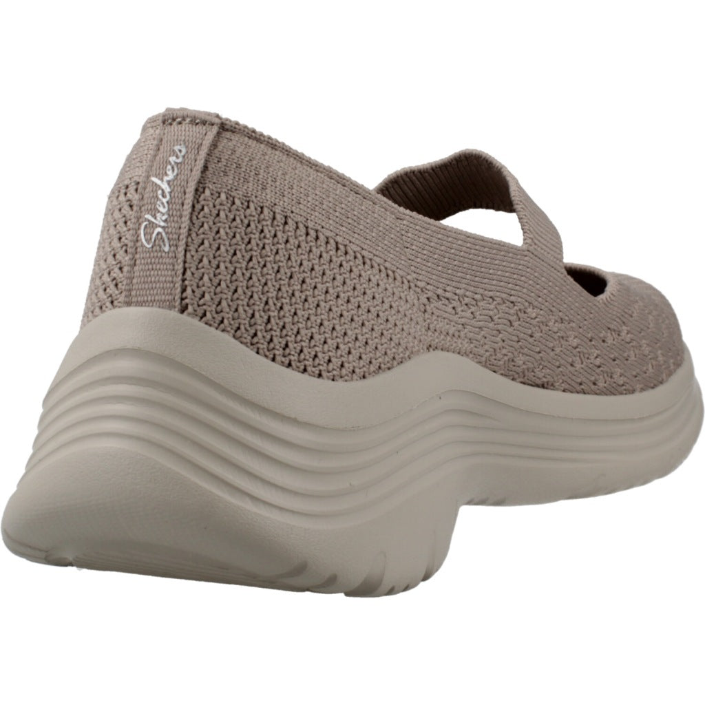 SKECHERS BEDFORD CHEERFUL GLOW en color BEIS  (3)