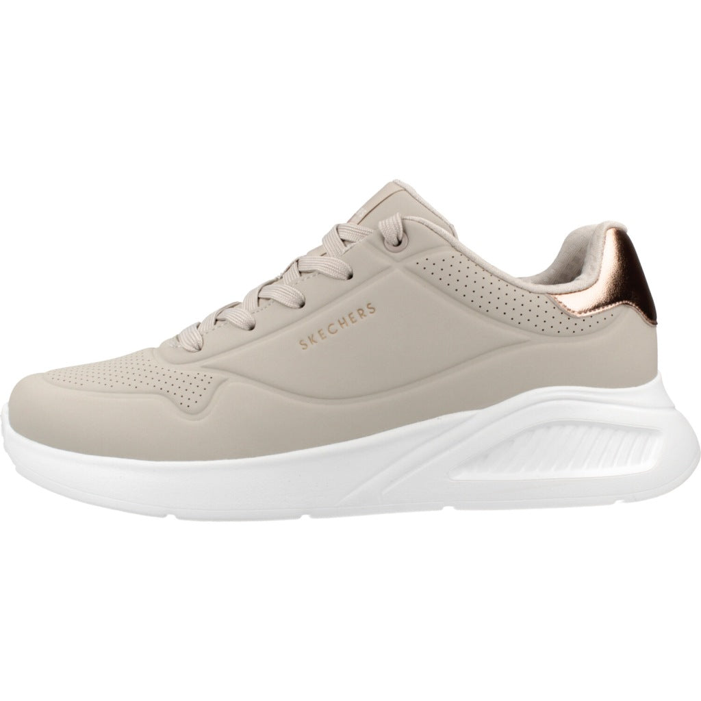 SKECHERS UNO LITE SHIMMER ALONG en color BEIS  (2)
