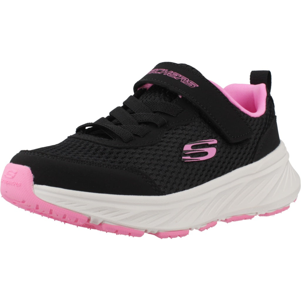 SKECHERS EDGERIDE SMOOTH JOURNEY en color NEGRO  (1)