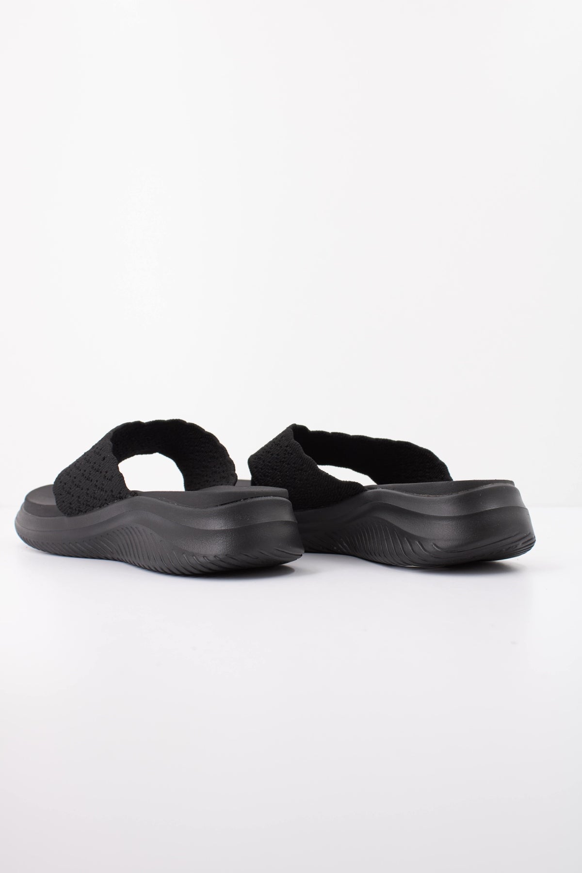 SKECHERS S en color NEGRO  (4)
