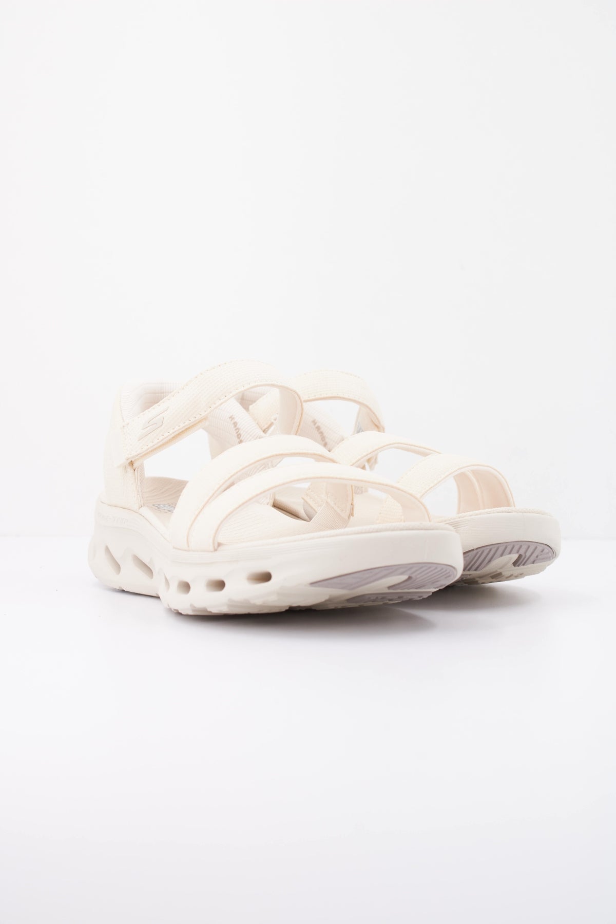 SKECHERS GO WALK GLIDE STEP . en color BEIS  (2)