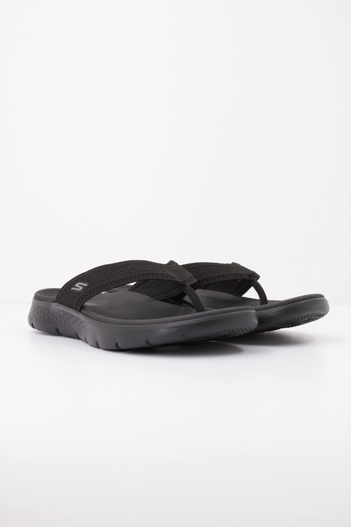 SKECHERS GO WALK FLEX en color NEGRO  (2)