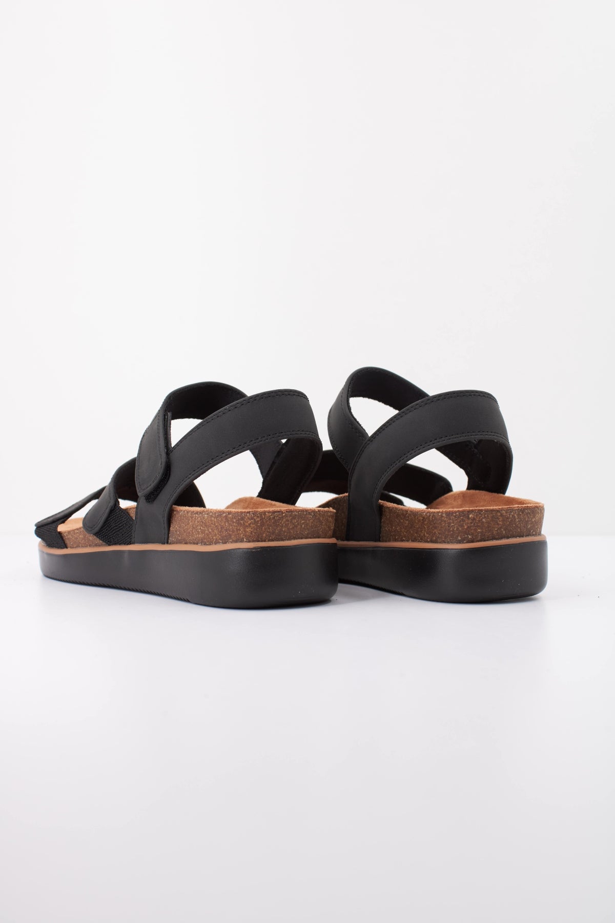 SKECHERS S  en color NEGRO  (4)
