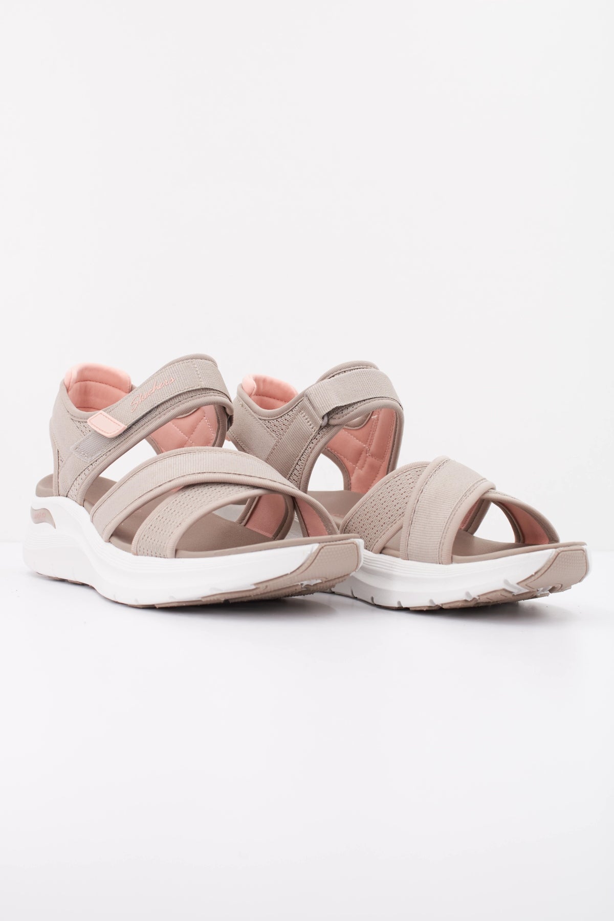 SKECHERS S  en color BEIS  (2)