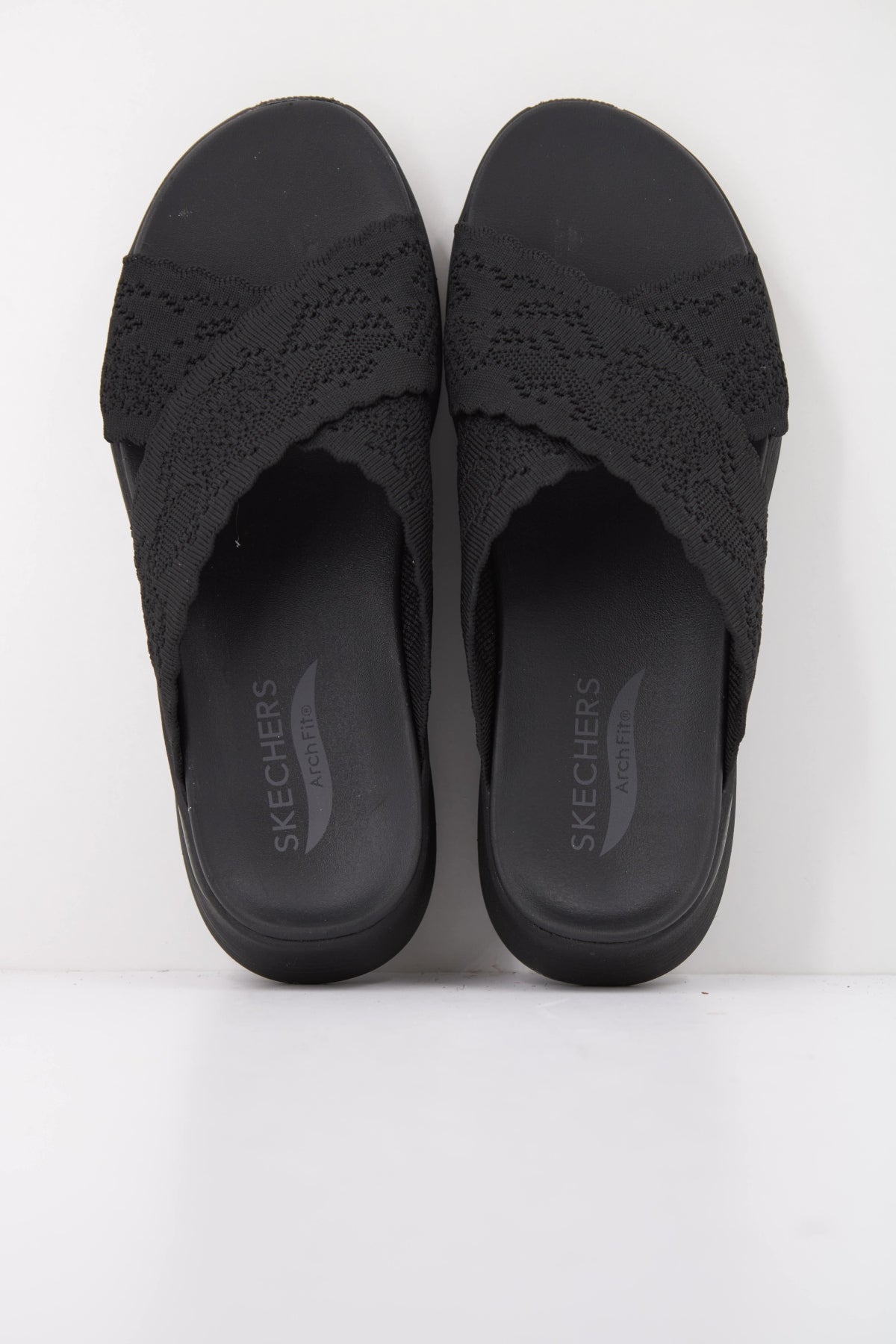 SKECHERS S  en color NEGRO  (3)