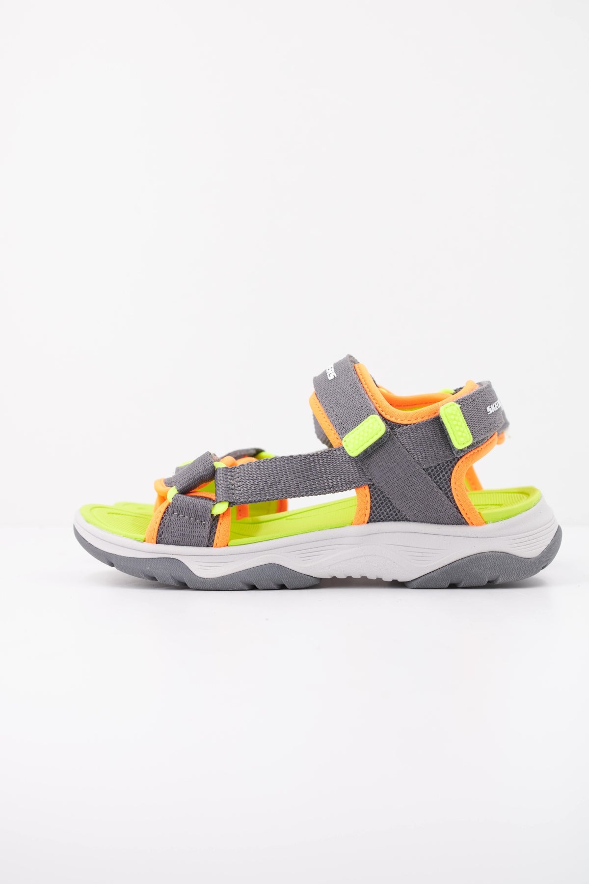 SKECHERS L en color GRIS  (1)