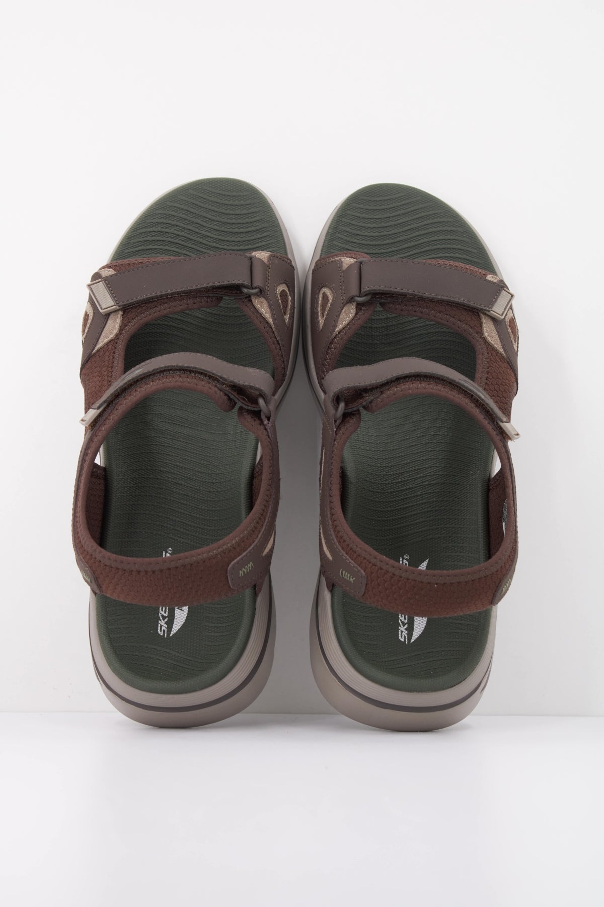 SKECHERS S en color MARRON  (3)