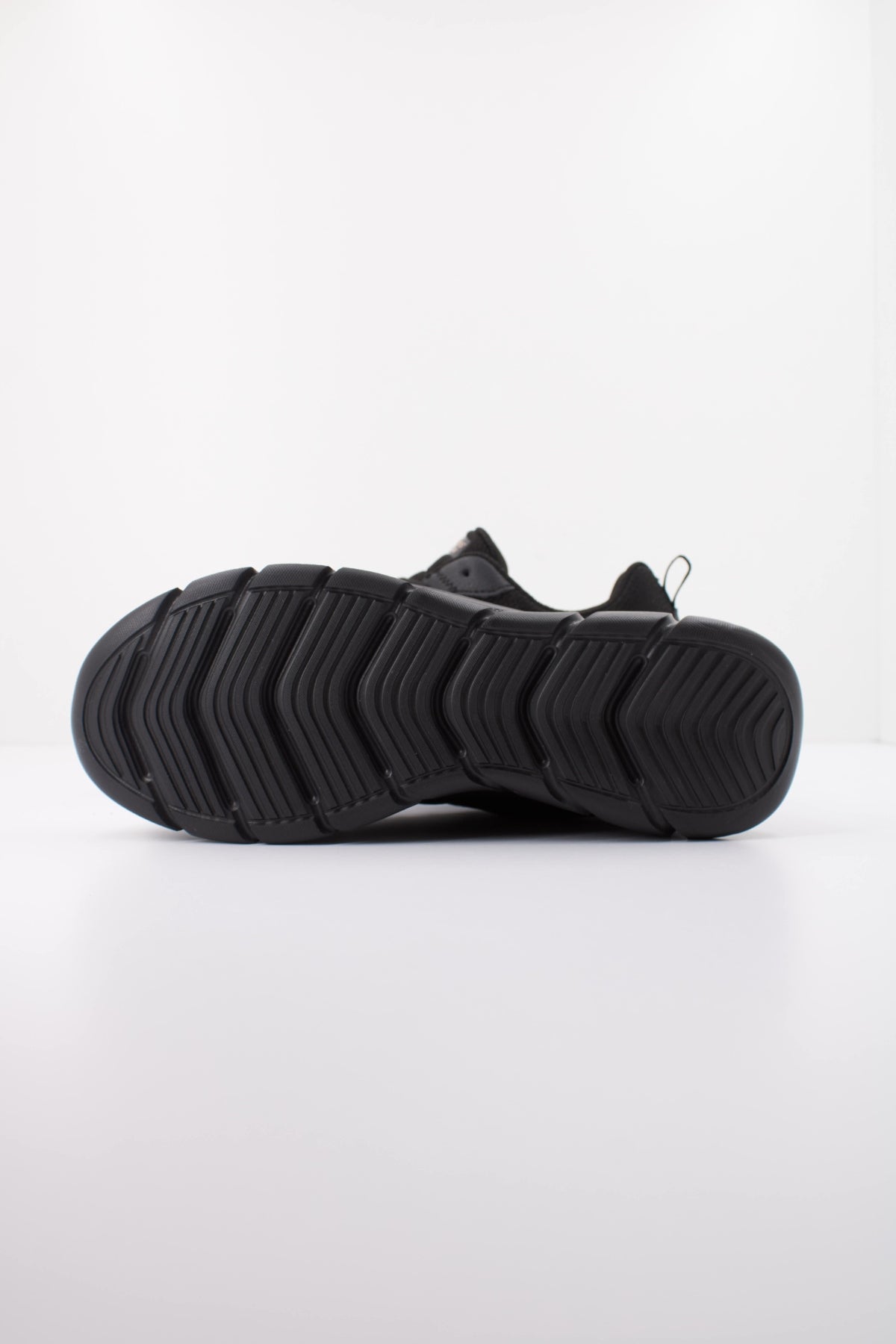 SKECHERS S BOBS B FLEX FLEX PROOF en color NEGRO  (5)