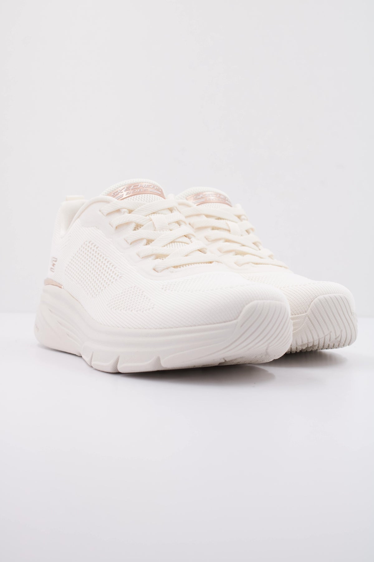 SKECHERS BOBS ARCH FIT ELEV en color BLANCO  (2)