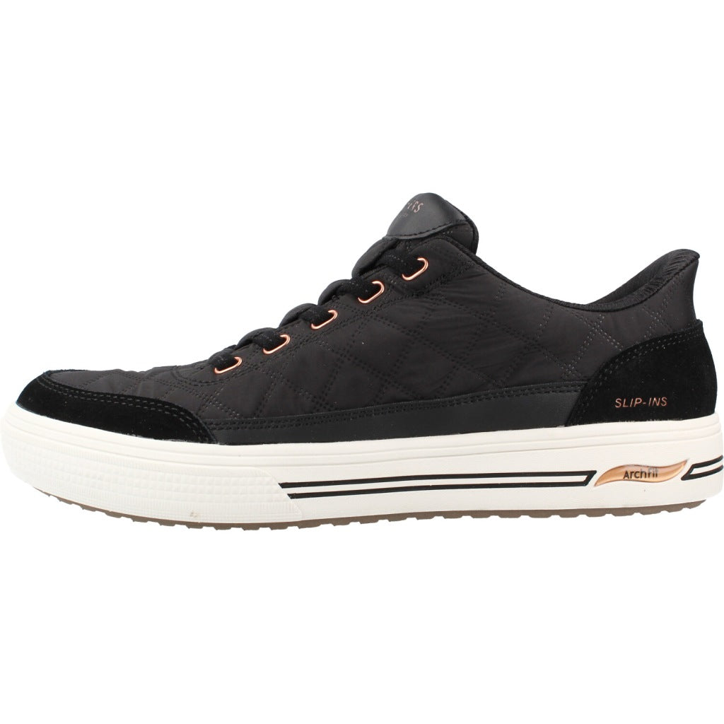 SKECHERS S ARCH FIT ARCADE CUDDLE STEP en color NEGRO  (2)