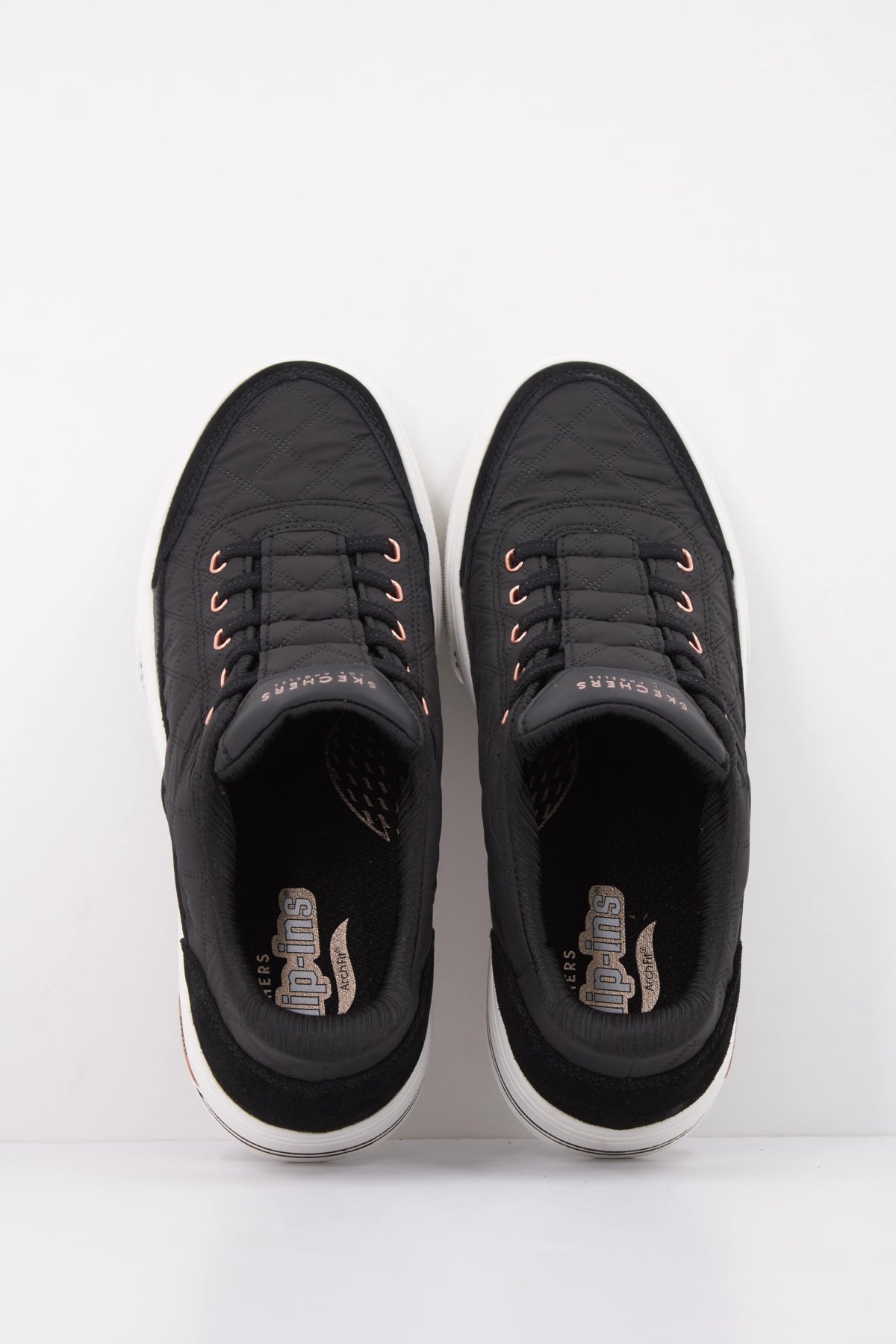SKECHERS S ARCH FIT ARCADE CUDDLE STEP en color NEGRO  (3)