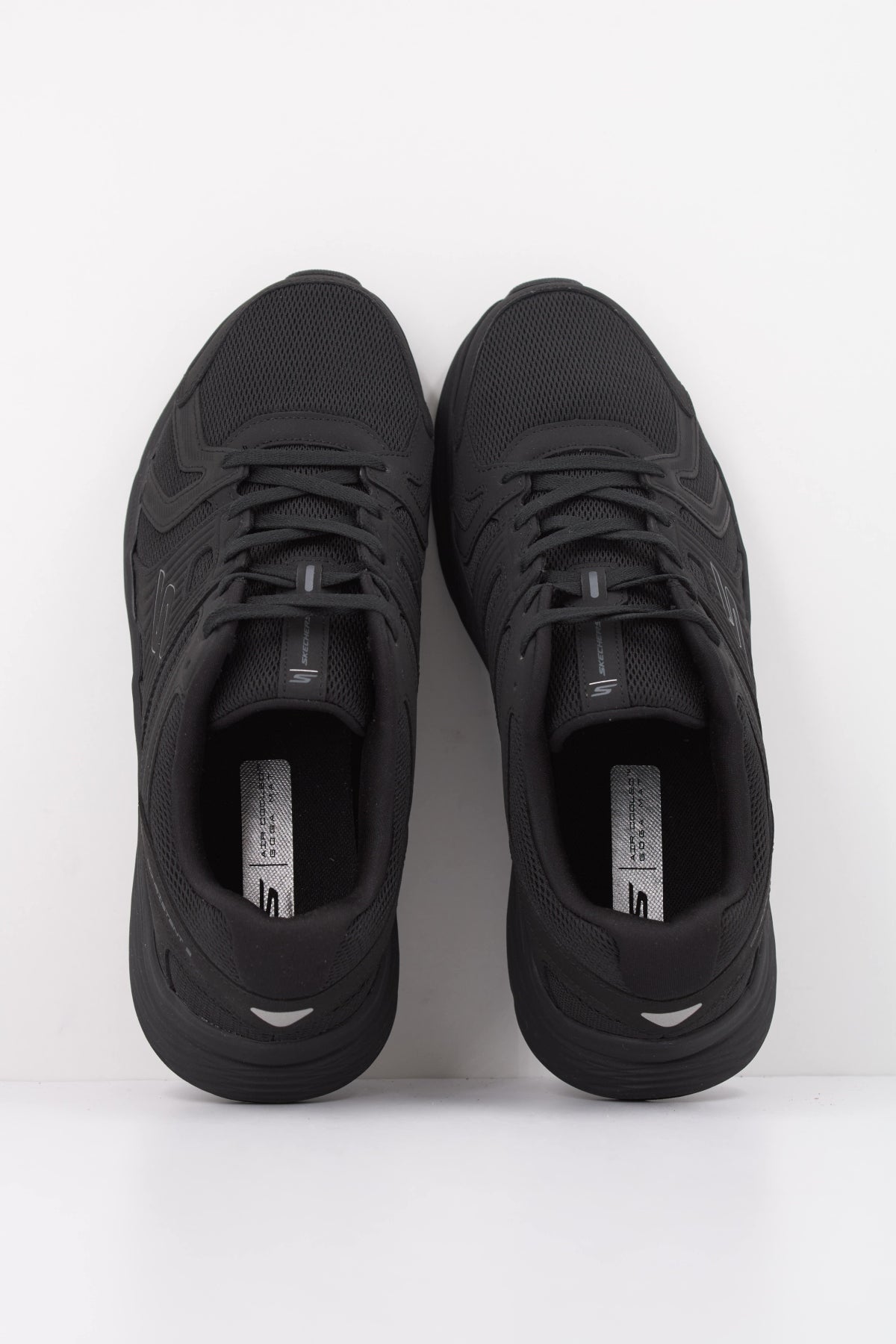 SKECHERS GO RUN CONSISTENT  - CORE TR en color NEGRO  (3)
