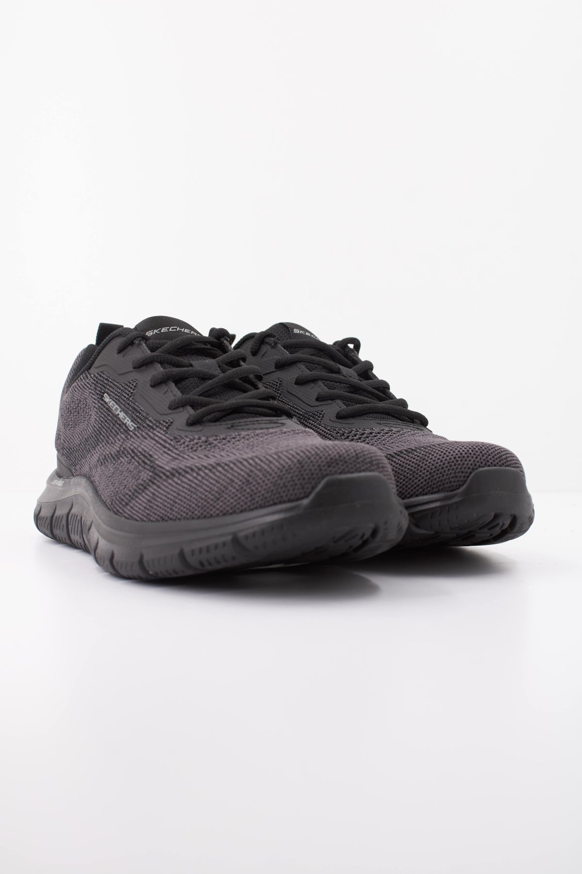 SKECHERS S TRACK en color GRIS  (2)