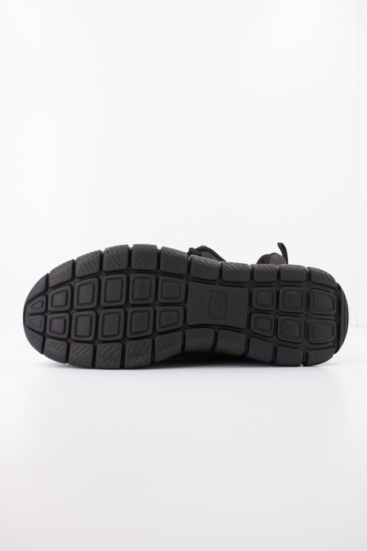 SKECHERS S TRACK en color GRIS  (5)
