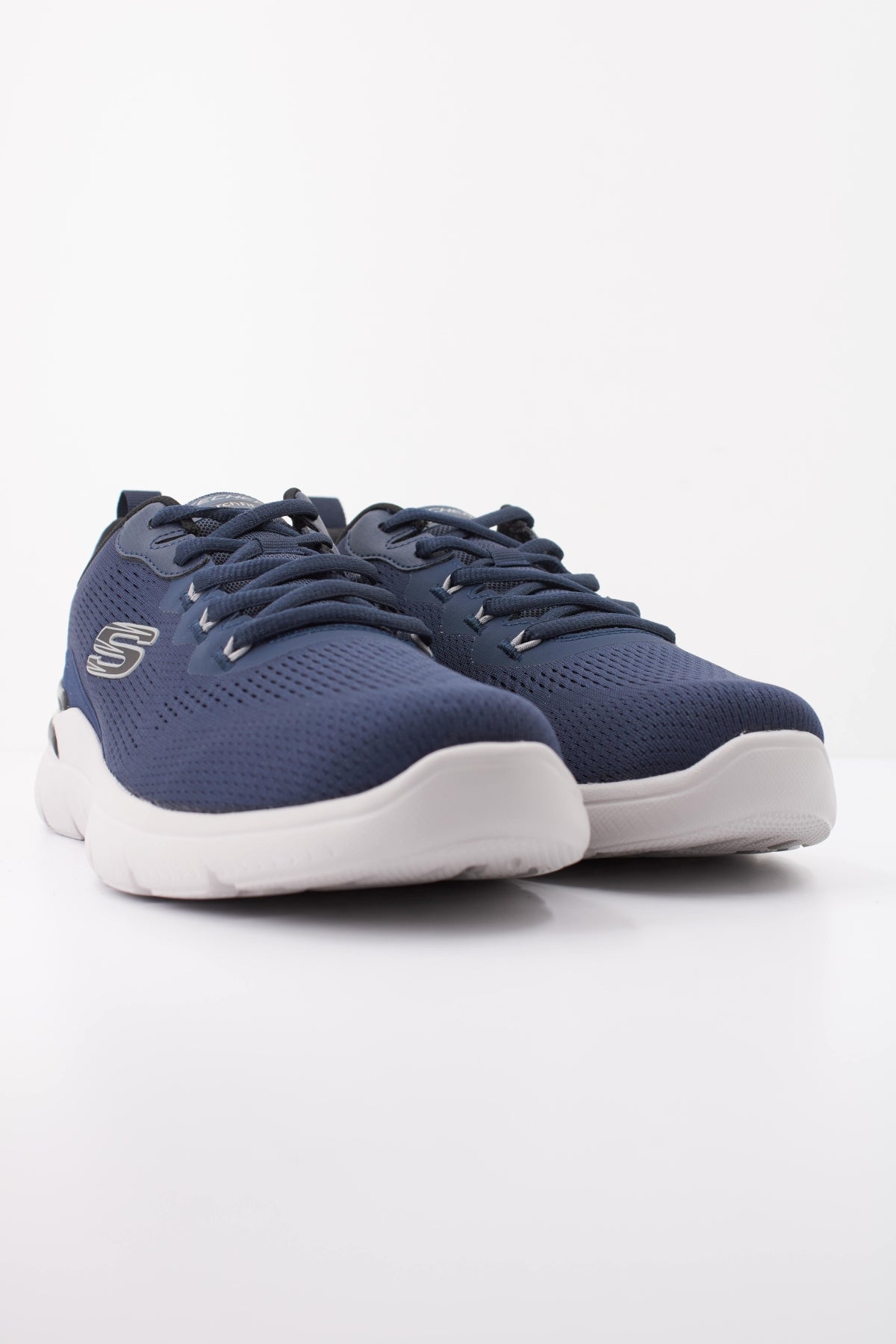 SKECHERS ARCH FIT SUMMITS KRAVEL en color AZUL  (2)