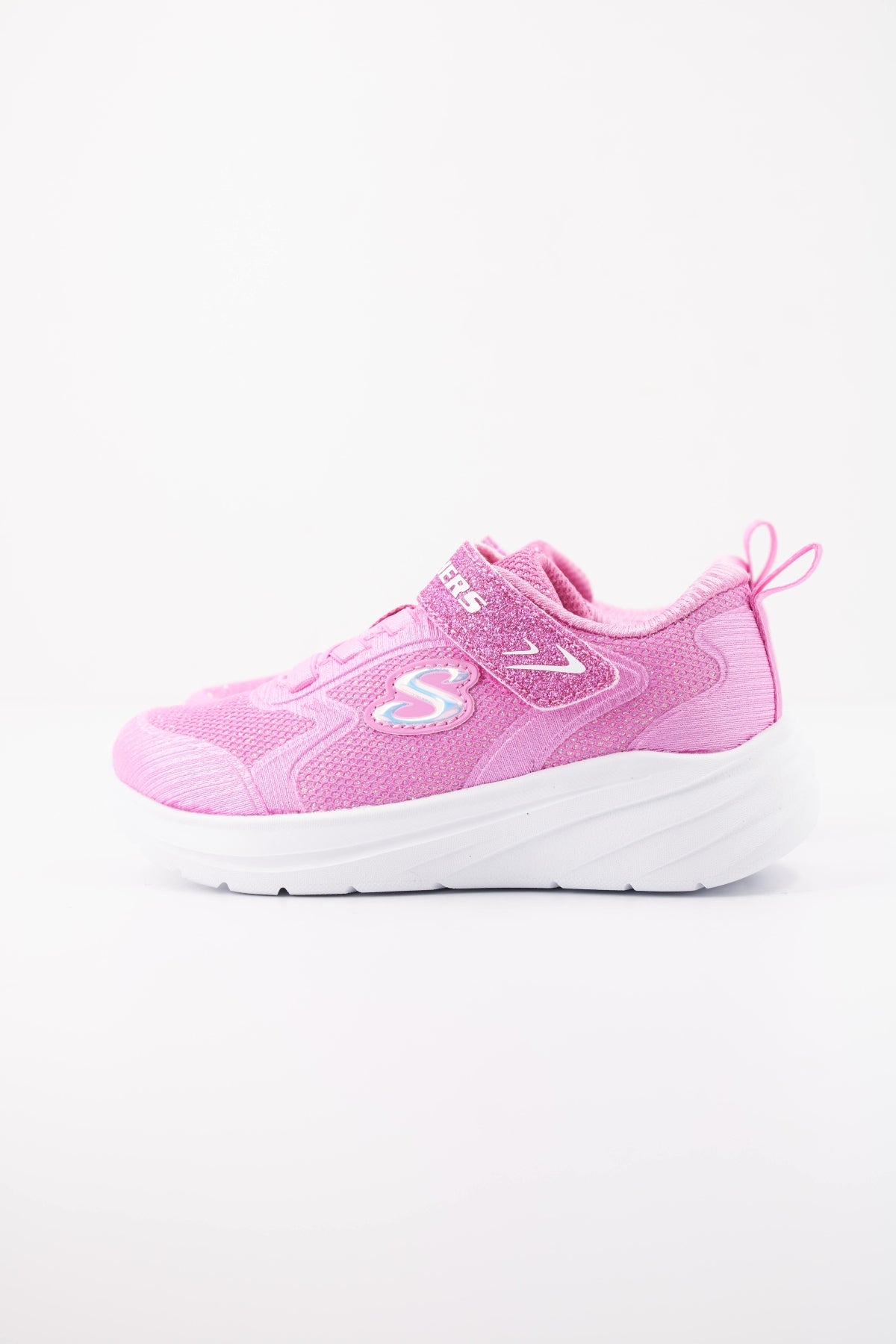 SKECHERS WAVE  en color PLATA  (1)