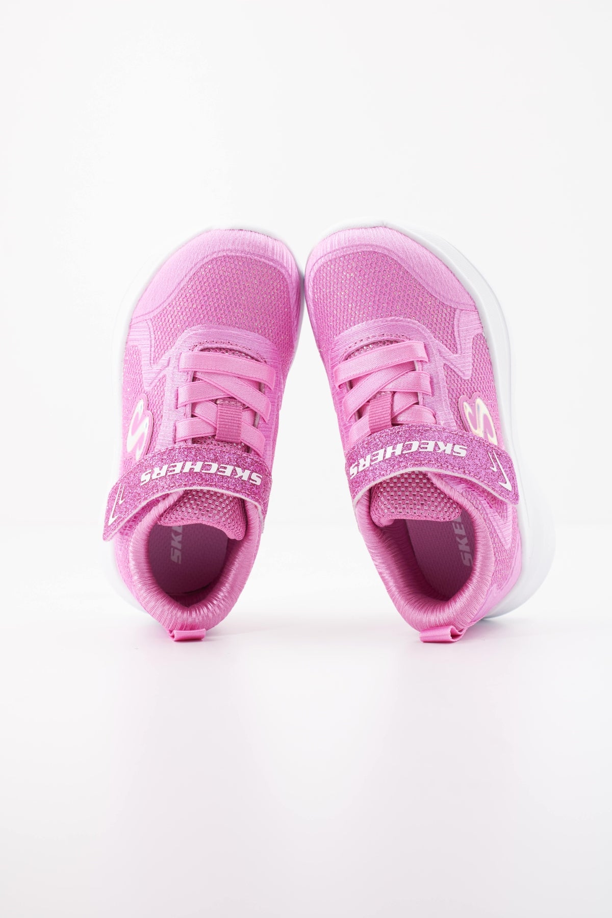 SKECHERS WAVE  en color PLATA  (3)