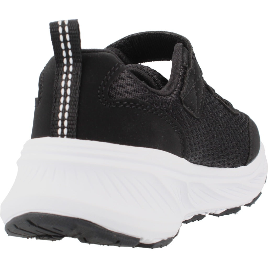 SKECHERS LS en color NEGRO  (3)