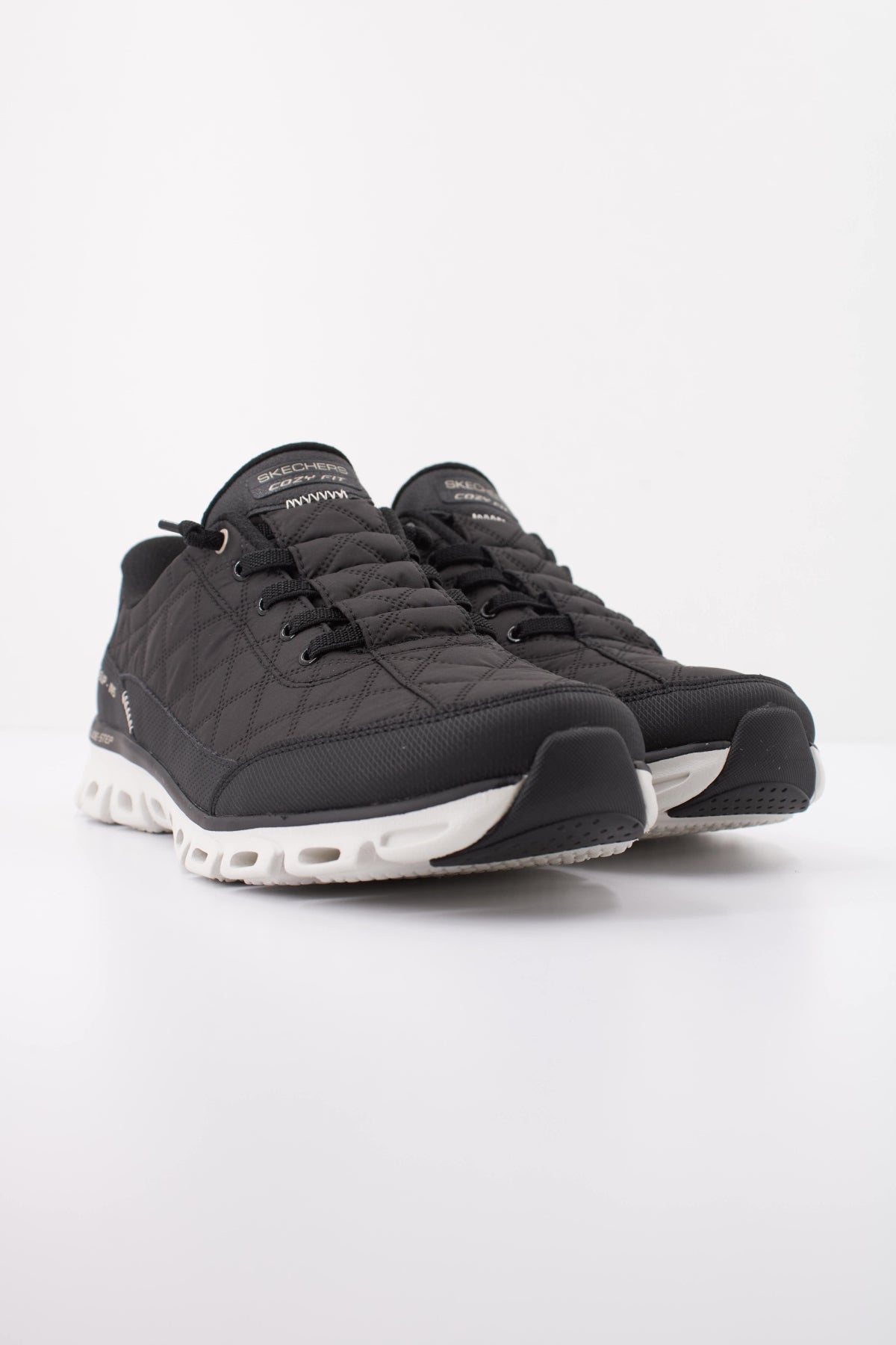 SKECHERS S GLIDE STEP AT EASE en color NEGRO  (2)