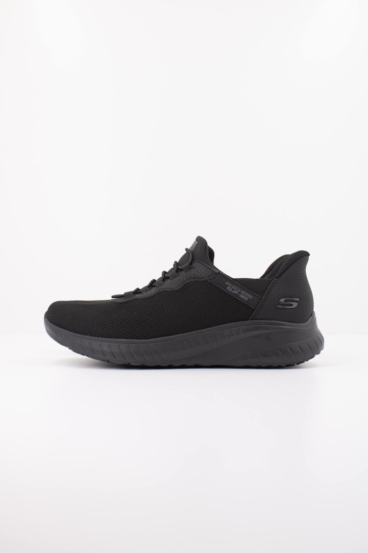 SKECHERS ECS SQUAD CHAOS en color NEGRO  (1)