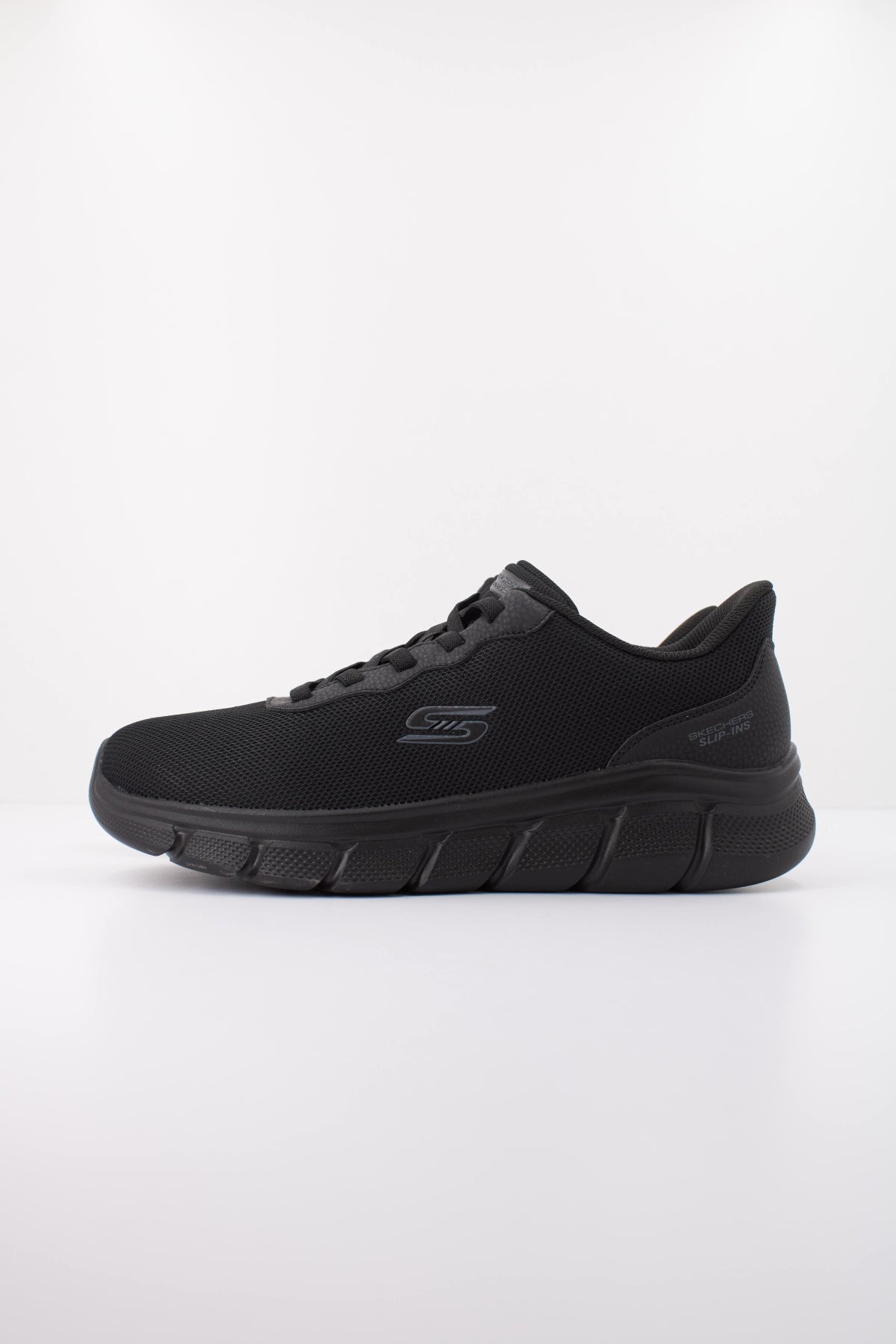 SKECHERS BOBS B FLEX - GLACIAL EDGE en color NEGRO  (1)