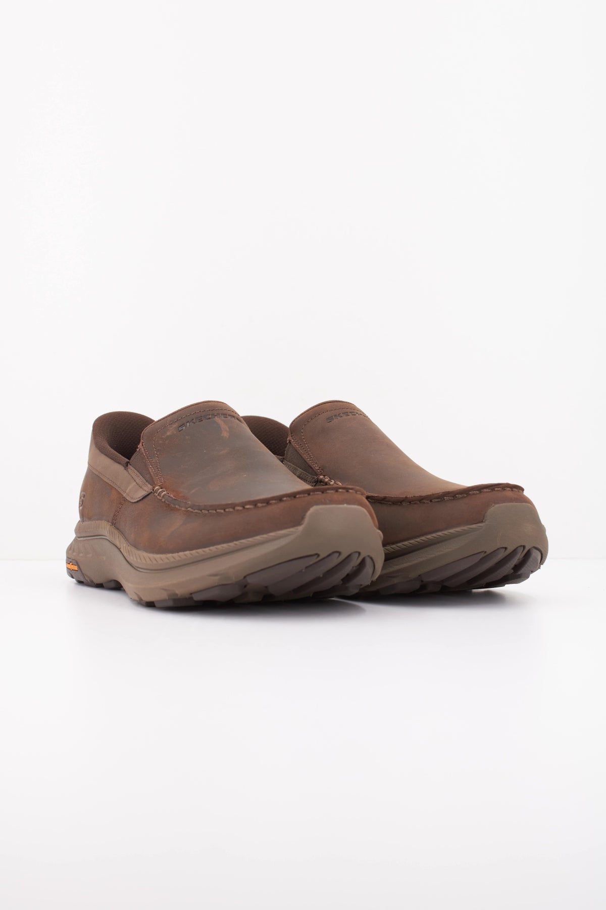 SKECHERS S POLLARD OSGOOD en color   (2)