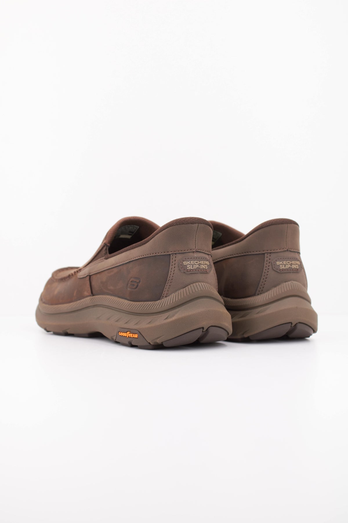 SKECHERS S POLLARD OSGOOD en color   (4)