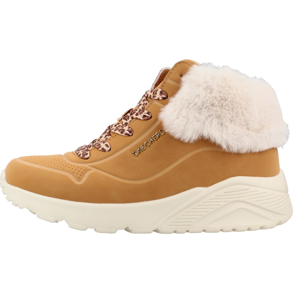 SKECHERS LS en color MARRON CLARO  (2)