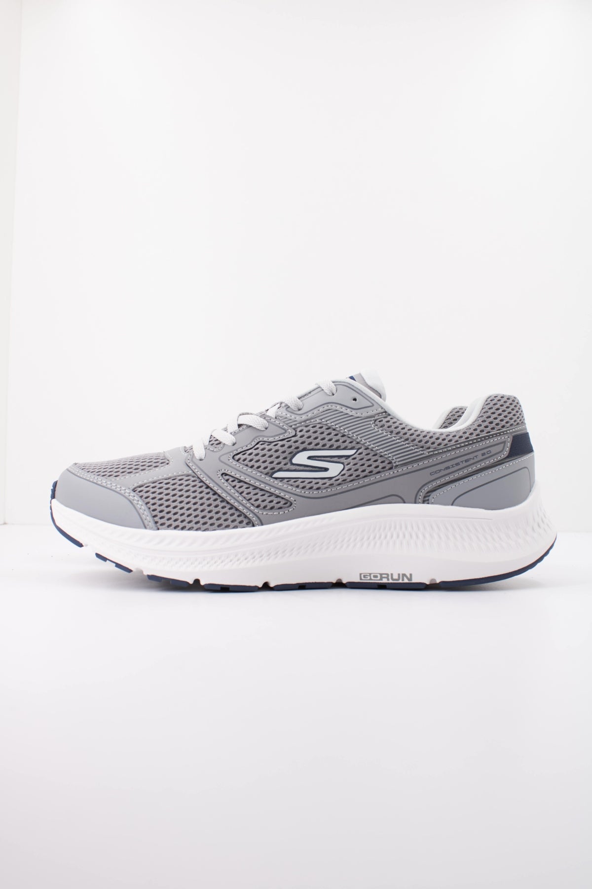 SKECHERS  en color GRIS  (1)