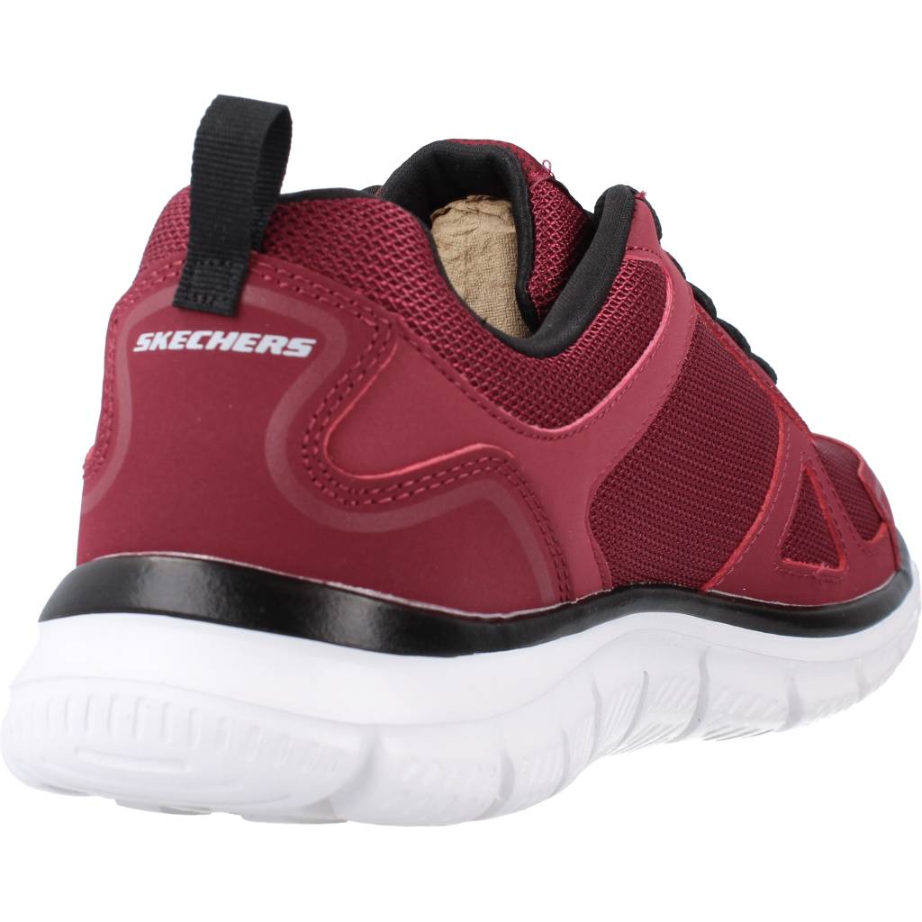 SKECHERS TRACK SCLORIC en color BURDEOS  (3)
