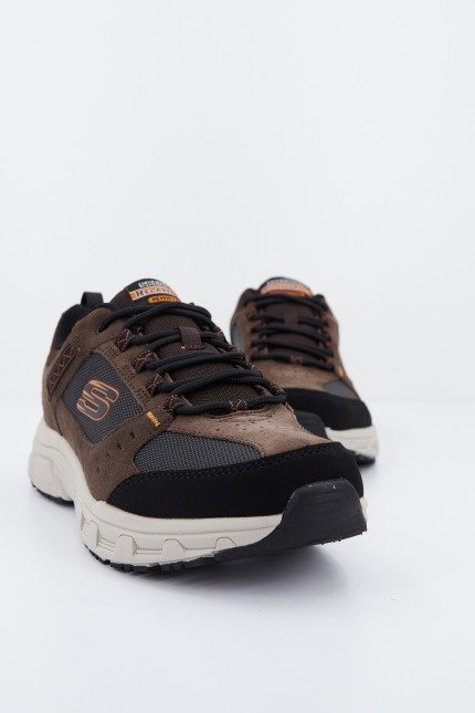 SKECHERS OAK CANYON en color MARRON  (2)