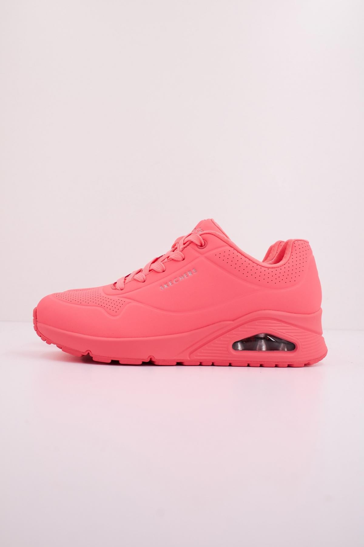 SKECHERS UNO STAND ON AIR en color ROSA  (1)