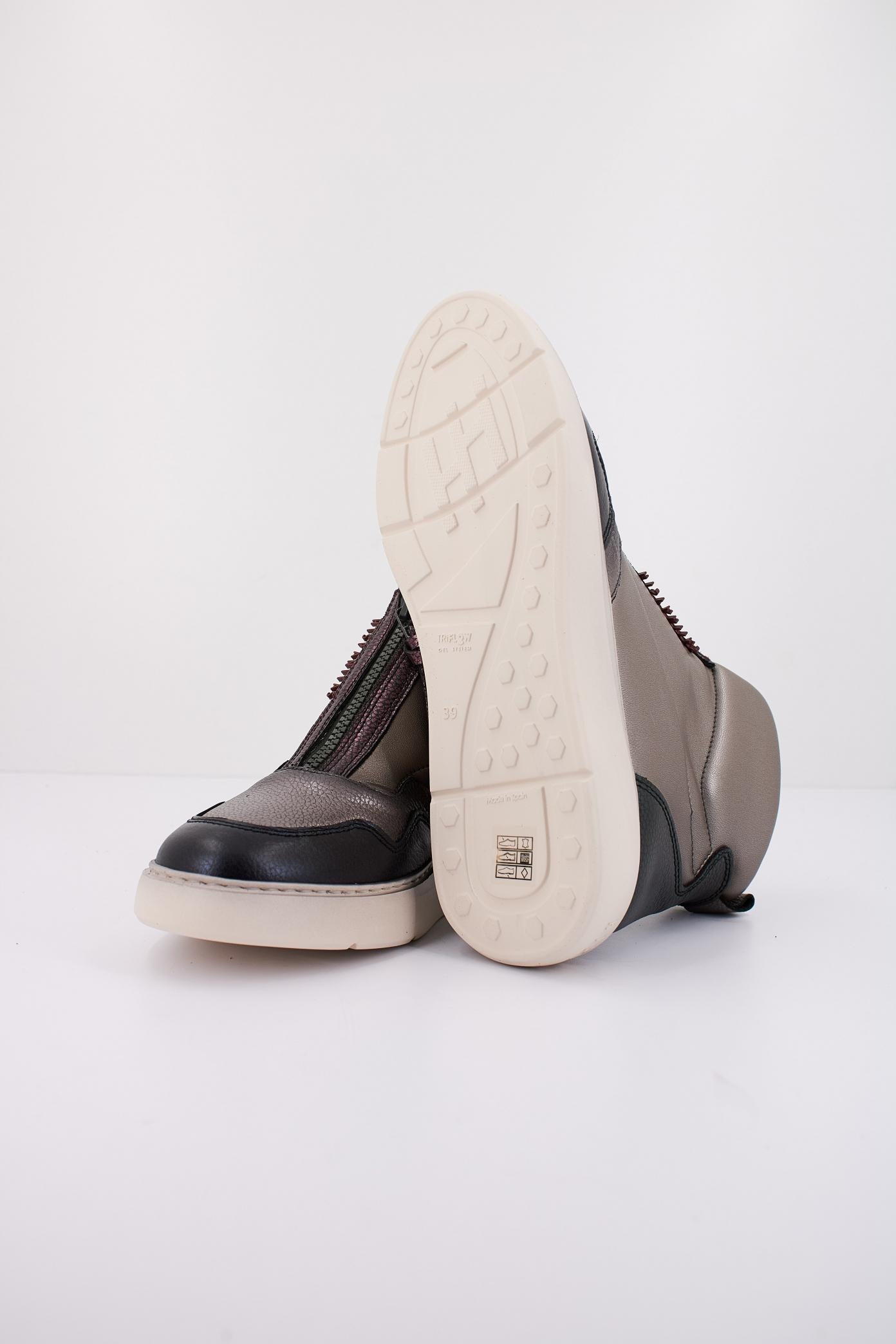 HISPANITAS CHI en color GRIS  (5)
