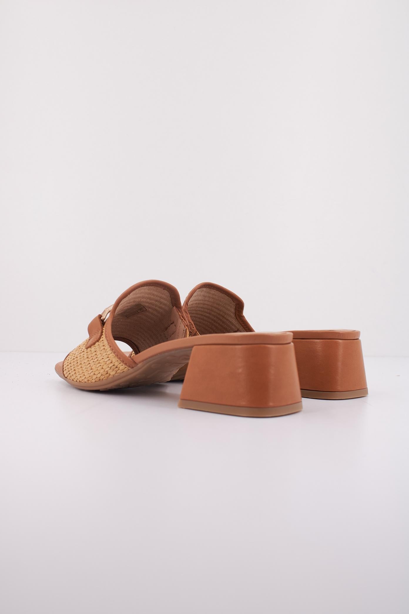 HISPANITAS RHV en color MARRON  (4)