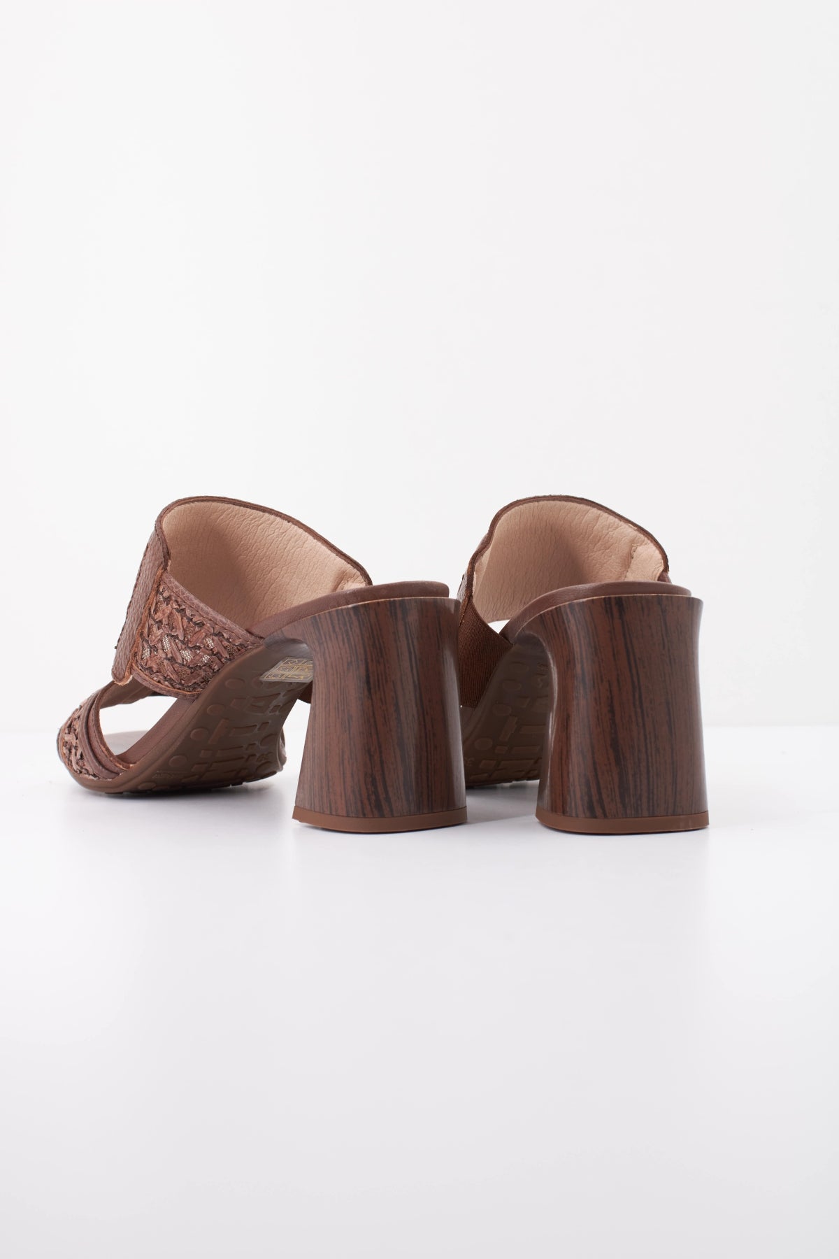 HISPANITAS RHV  en color MARRON  (4)