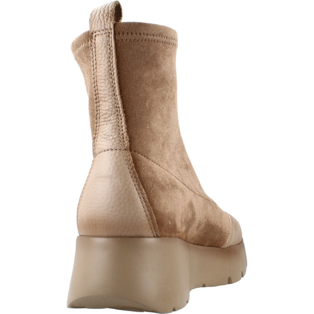 HISPANITAS HI MONTANA en color MARRON  (3)